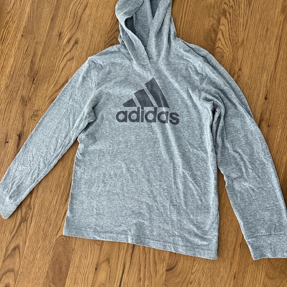 ADIDAS LONG SLEEVE HOODED SHIRT